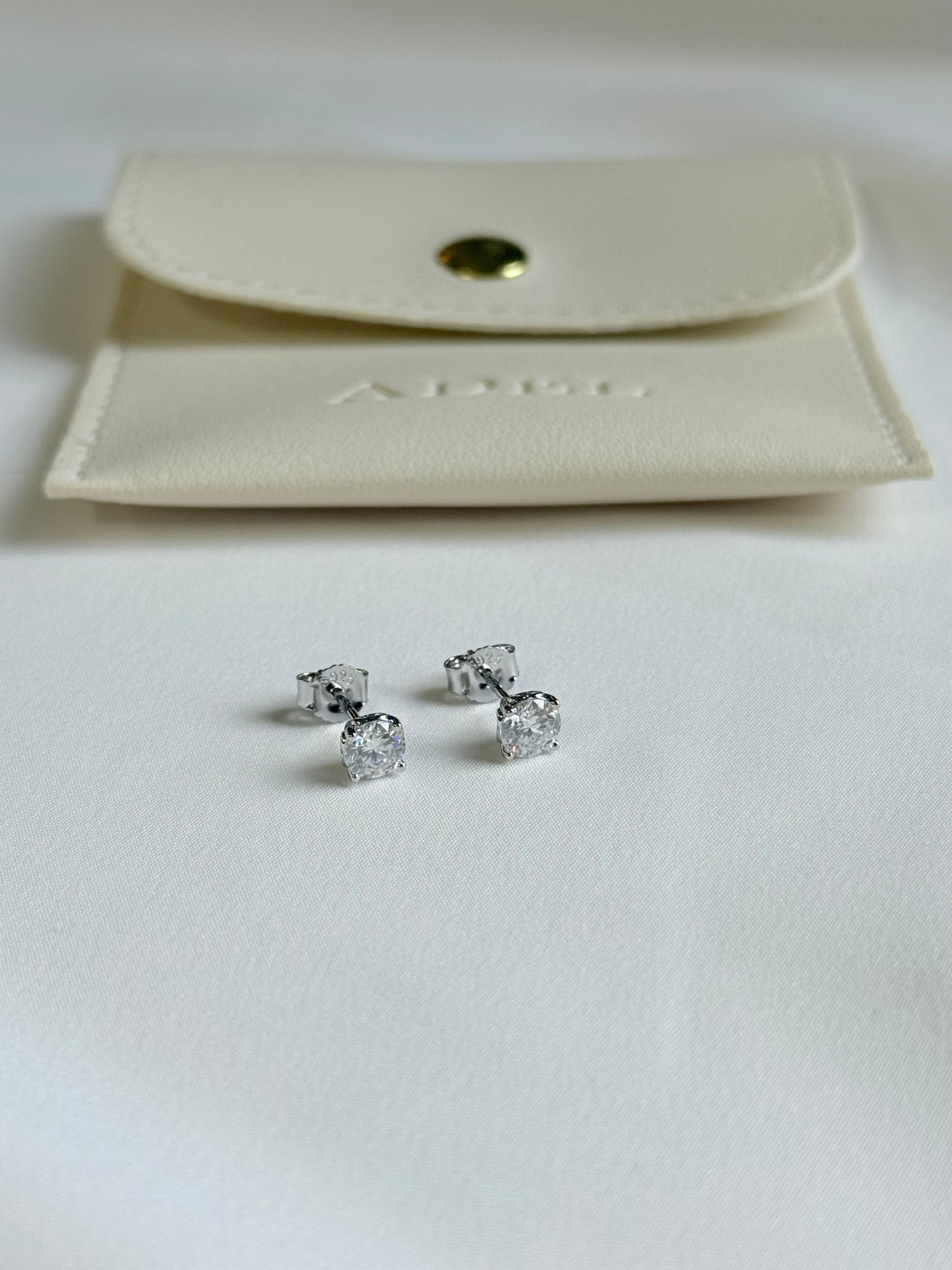 The Elune 1ct Moissanite Studs
